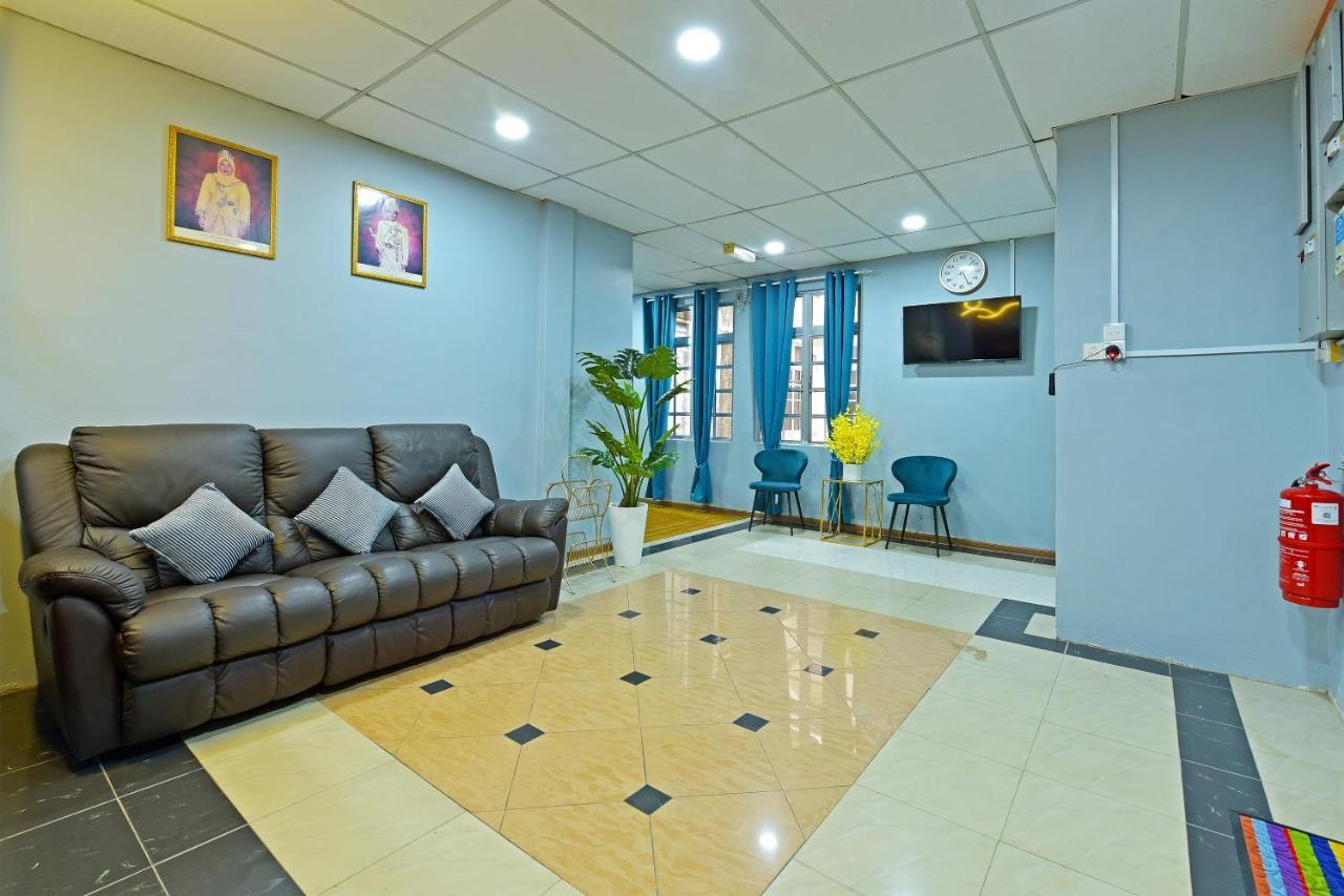 Oyo 90672 De Paradise Turtle Hotel Kerteh Buitenkant foto