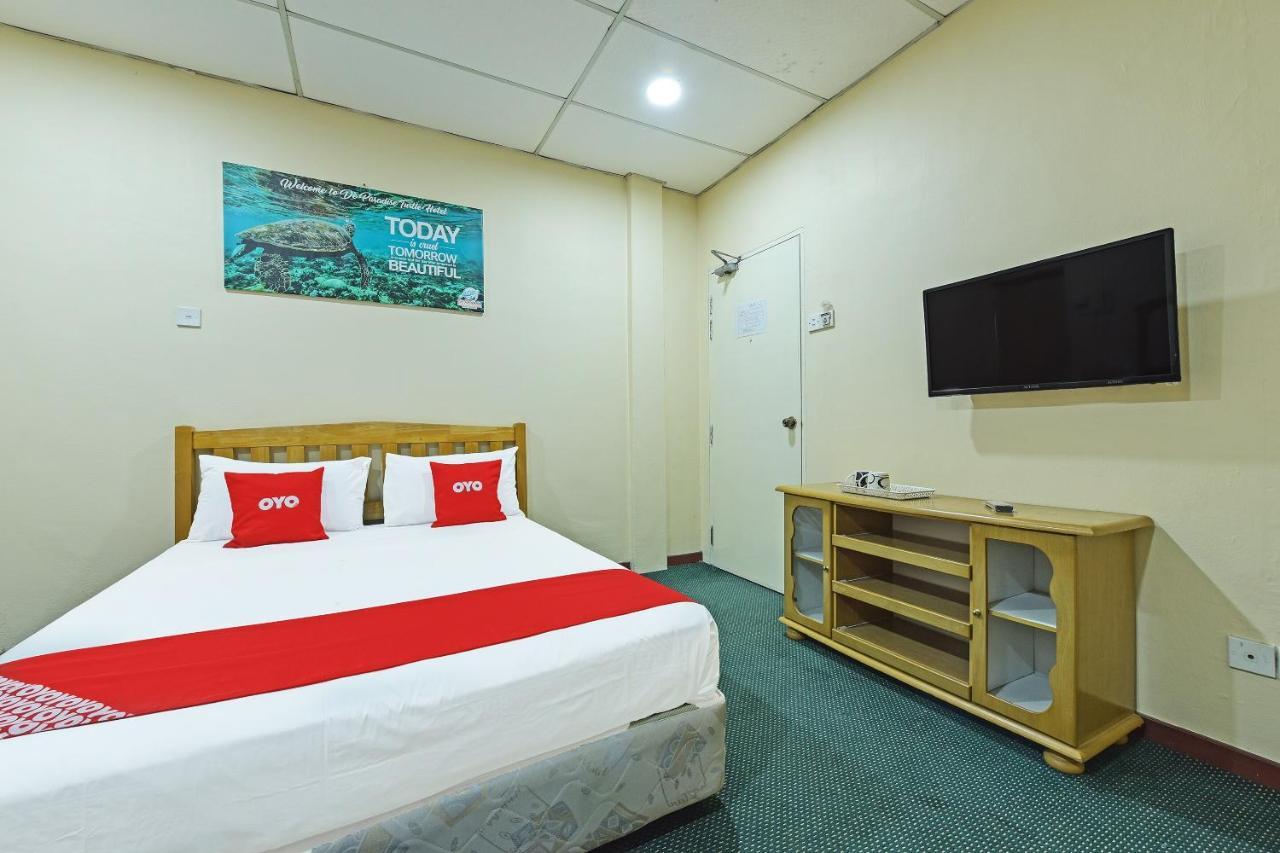 Oyo 90672 De Paradise Turtle Hotel Kerteh Buitenkant foto