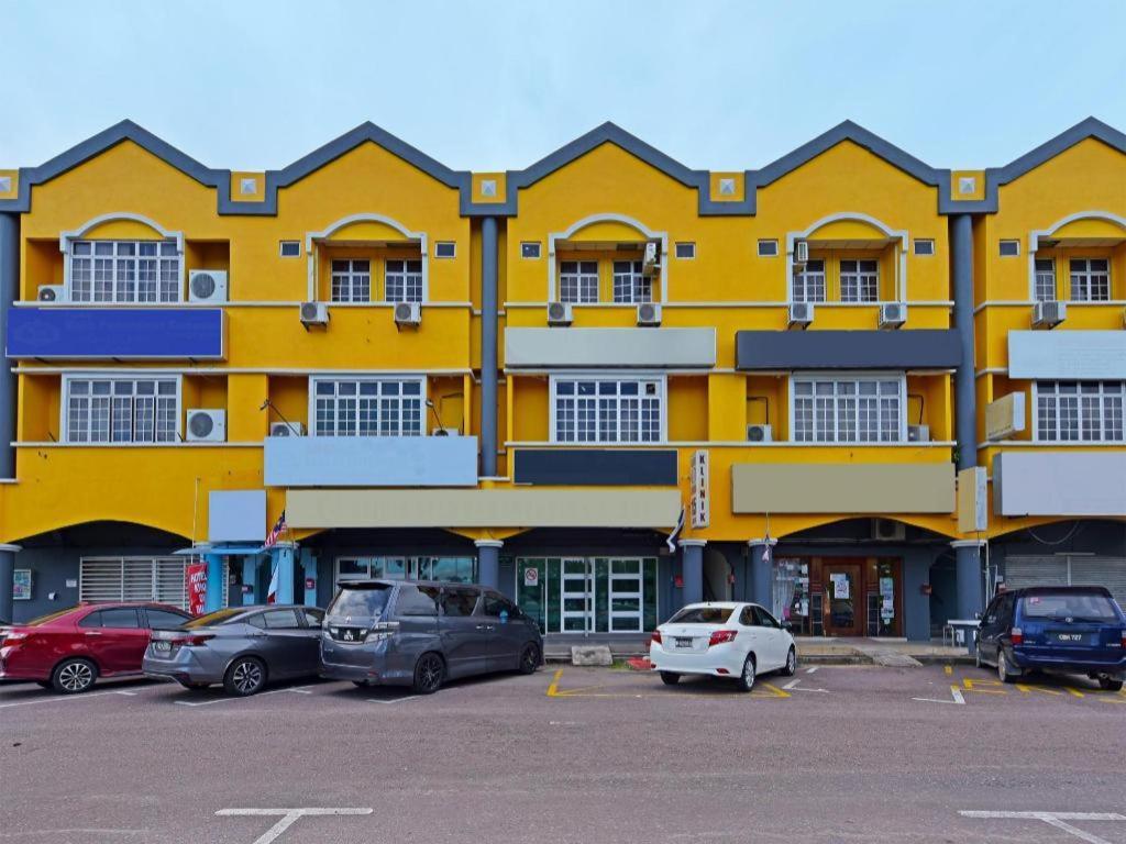 Oyo 90672 De Paradise Turtle Hotel Kerteh Buitenkant foto